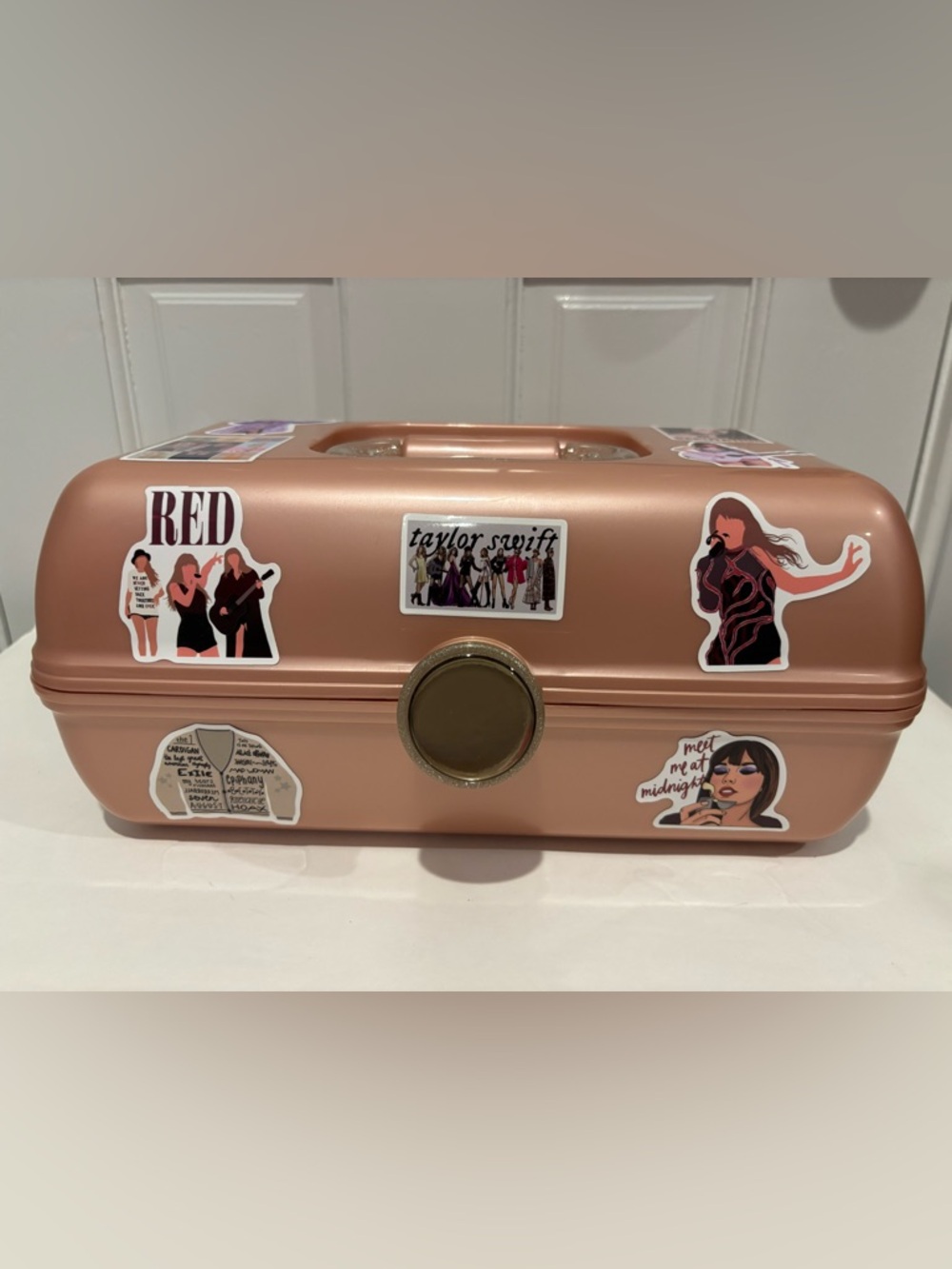 Caboodles Rose Gold On-The-Go Girl Case Taylor Swift design